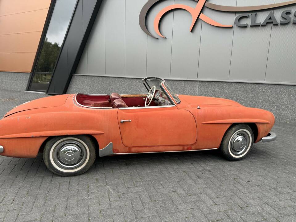 Image 18/50 of Mercedes-Benz 190 SL (1960)