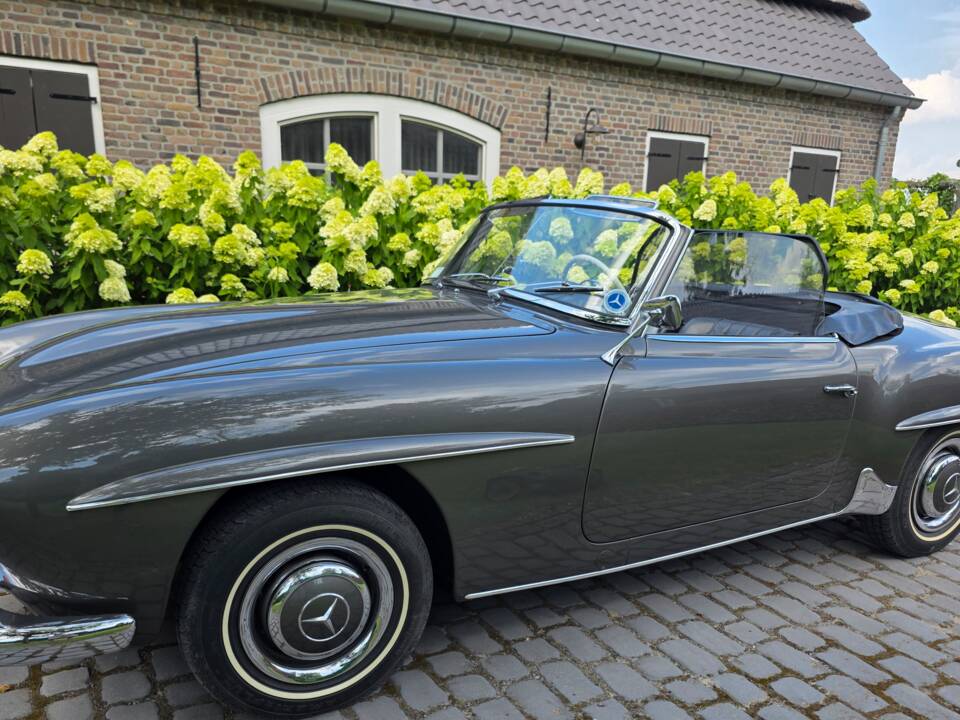 Image 2/24 de Mercedes-Benz 190 SL (1957)