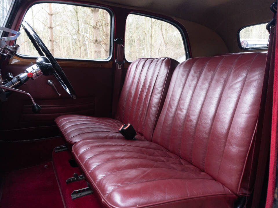 Image 12/13 of Citroën Traction Avant 15&#x2F;6 (1951)