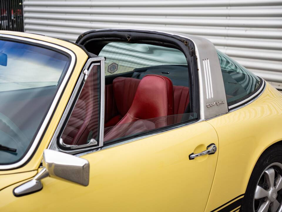 Bild 16/24 von Porsche 911 2.7 S (1974)