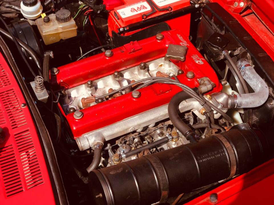 Image 14/16 of Alfa Romeo 2000 Spider Veloce (1979)