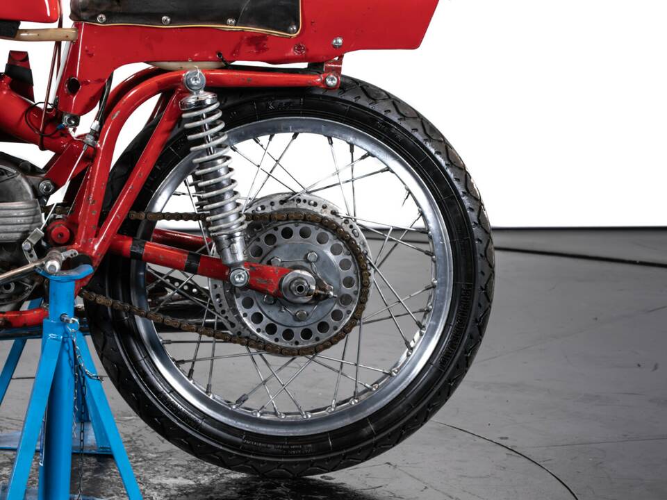 Immagine 10/32 di Aermacchi Harley-Davidson Ala d'oro 250 (1963)