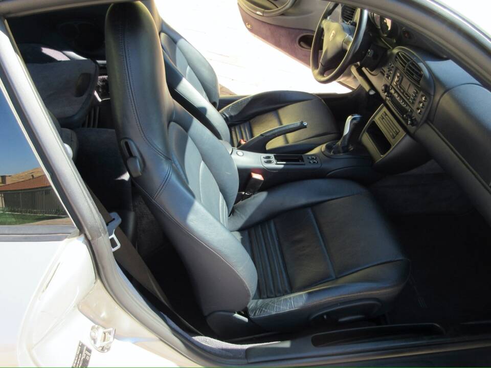 Bild 15/58 von Porsche 911 Carrera (2001)