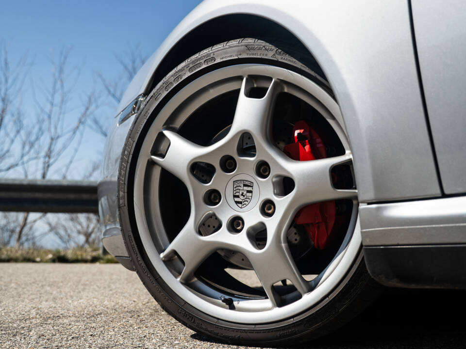 Image 35/82 of Porsche 911 Carrera 4S (WLS) (2006)