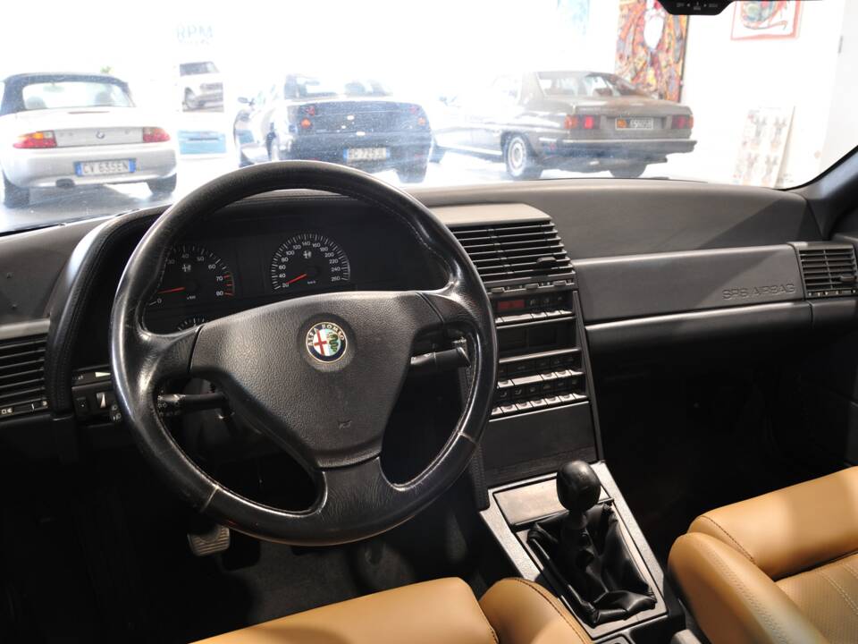 Image 32/33 of Alfa Romeo 164 3.0 24V Q4 (1996)