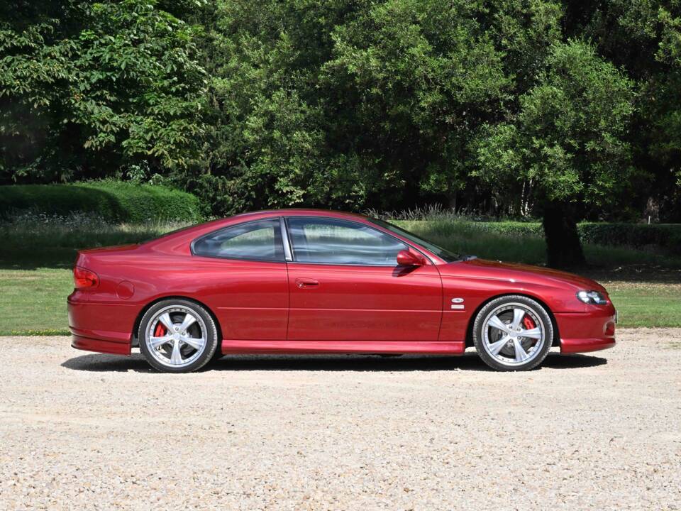 Image 2/35 of Holden Monaro CAPA F 320 C (2003)