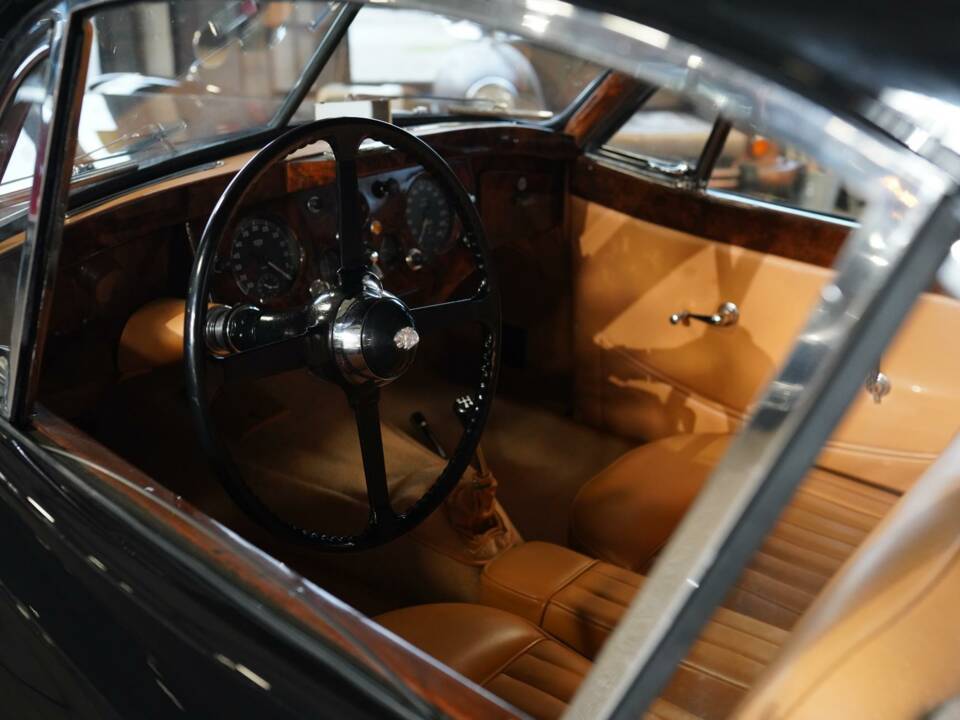 Afbeelding 15/22 van Jaguar XK 120 FHC (1960)