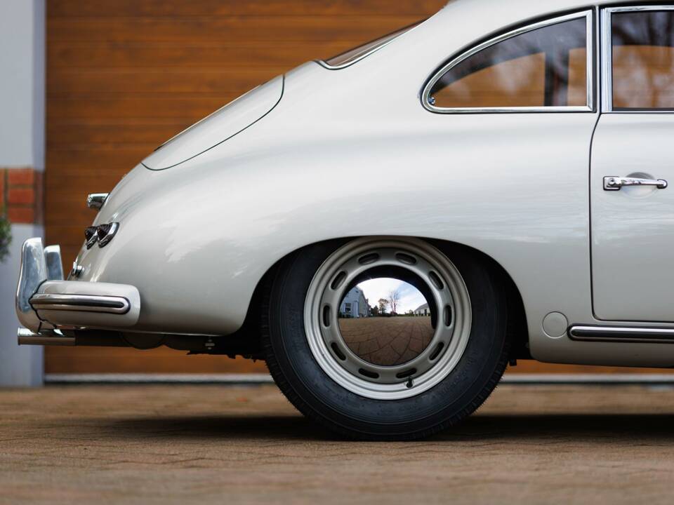 Image 22/50 of Porsche 356 1500 Continental (1955)