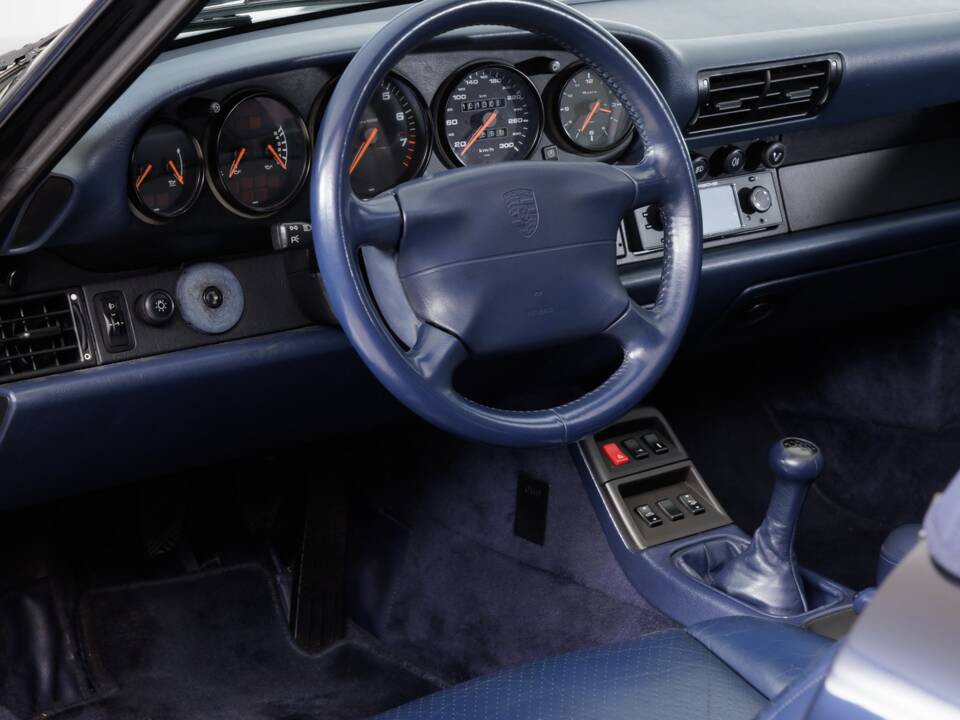 Bild 19/28 von Porsche 911 Carrera (1996)