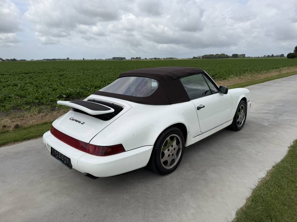Image 20/62 of Porsche 911 Carrera 2 (1990)