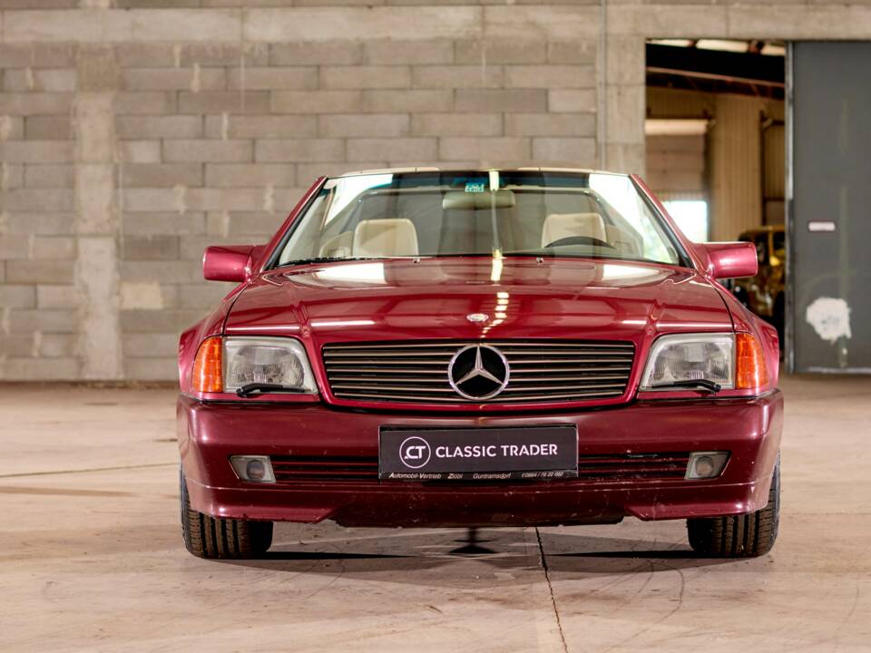 Image 13/43 of Mercedes-Benz 500 SL (1992)