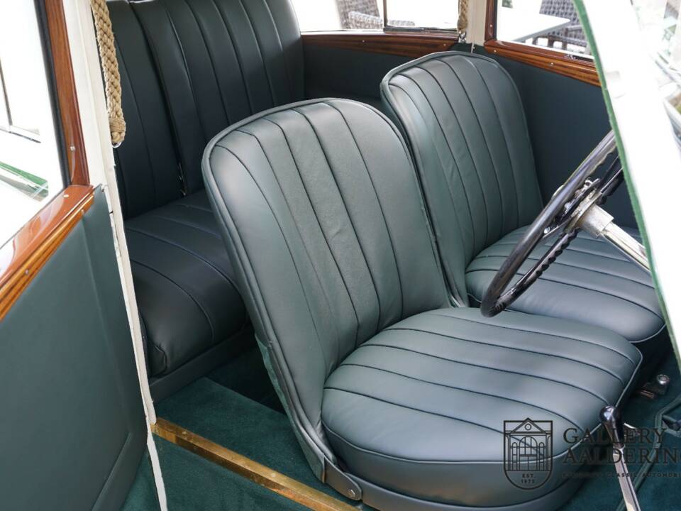 Bild 26/50 von Bentley 3 1/2 Liter Park Ward FHC (1933)