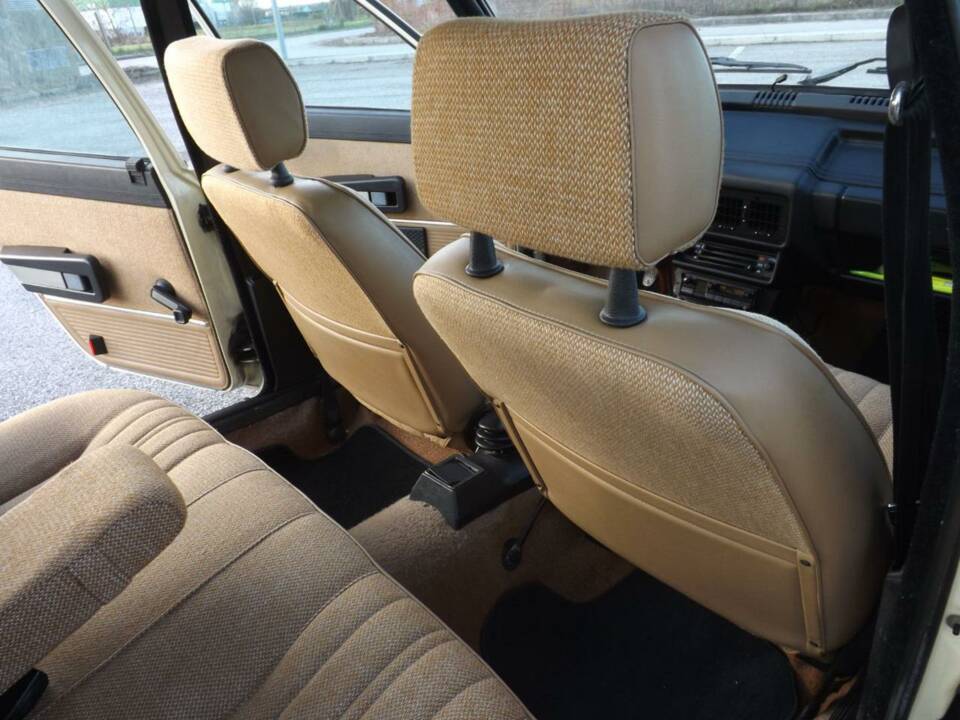 Image 18/50 of Alfa Romeo Giulietta 1.8 (1983)