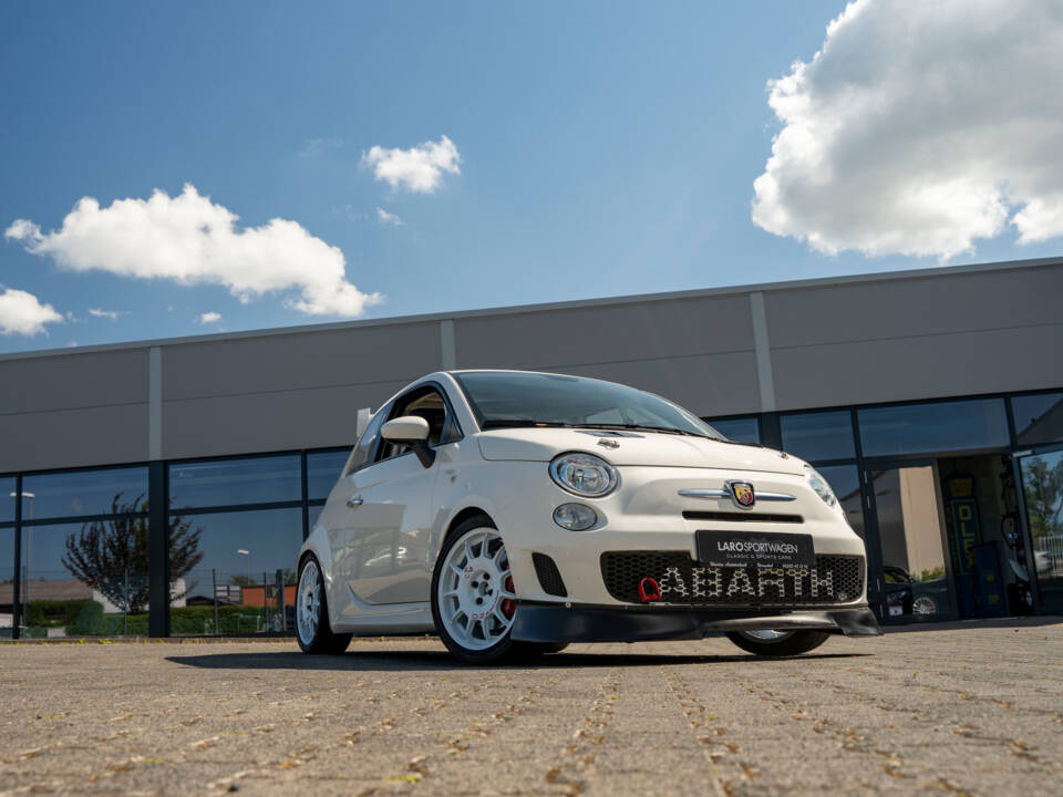 Bild 9/31 von Abarth 695 Assetto Corse Evoluzione (2013)