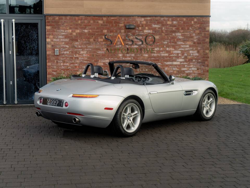 Image 20/84 of BMW Z8 (2001)