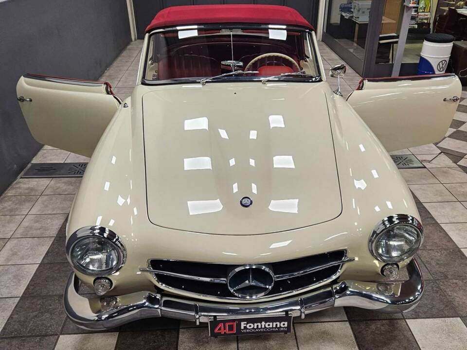 Image 4/14 of Mercedes-Benz 190 SL (1961)