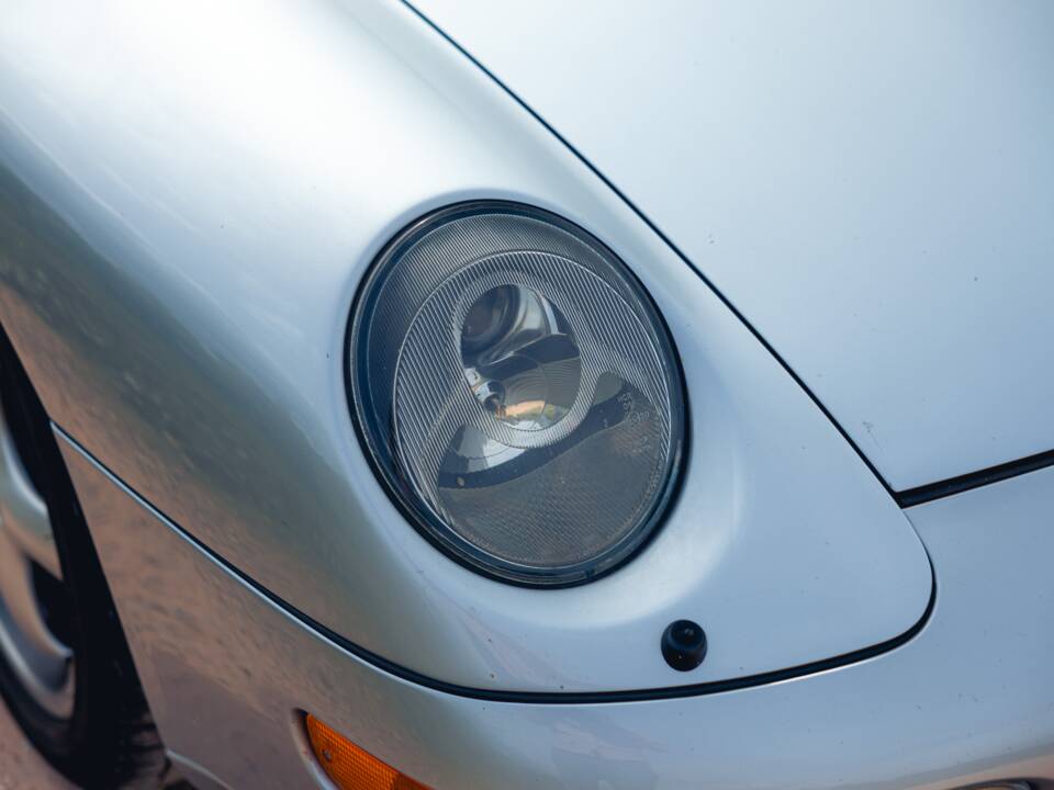 Image 5/15 of Porsche 911 Carrera 4 (1994)