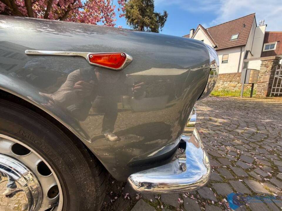 Bild 26/98 von Alfa Romeo 2000 Spider (1960)