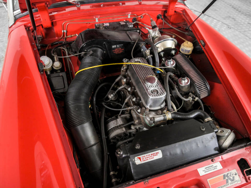 Image 36/50 of MG Midget GAN5 (1973)