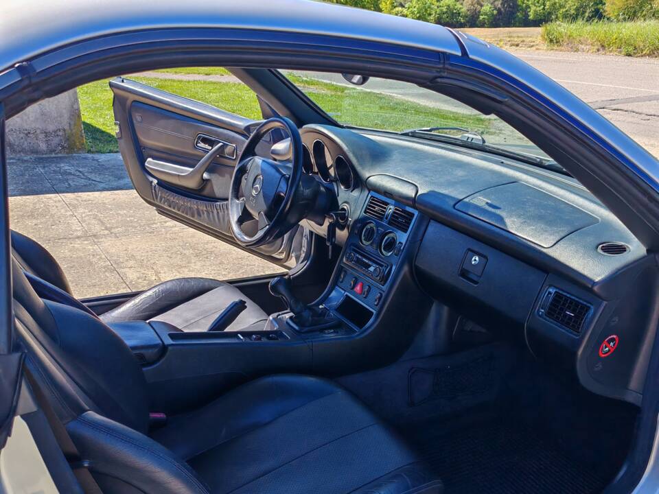 Bild 20/34 von Mercedes-Benz SLK 200 (1999)