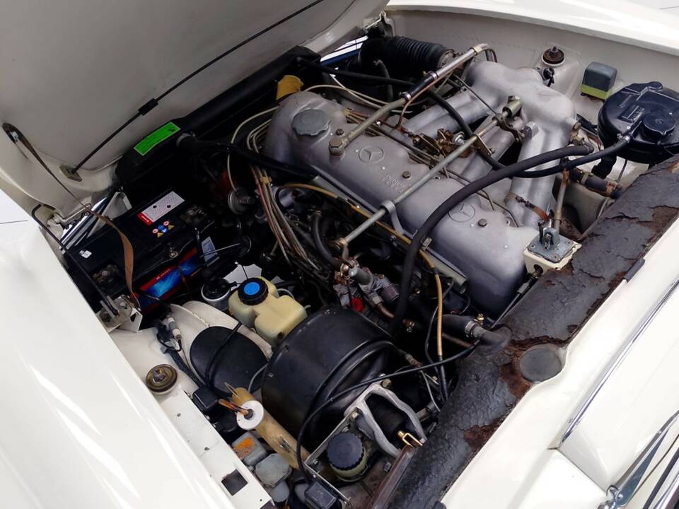Bild 62/79 von Mercedes-Benz 230 SL (1965)