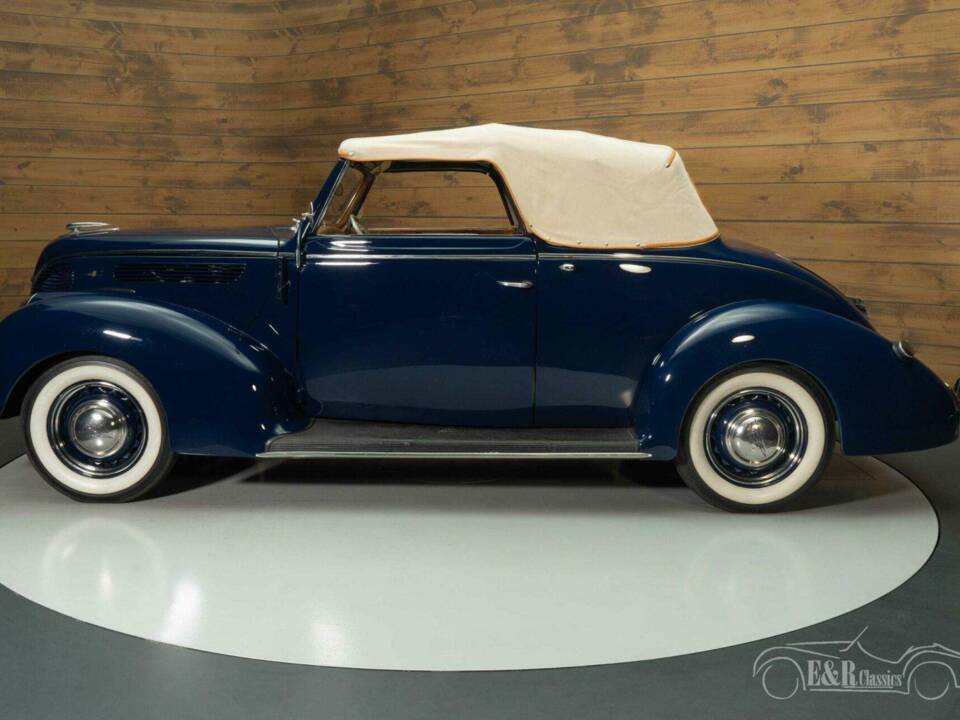 Bild 10/19 von Ford V8 (1938)