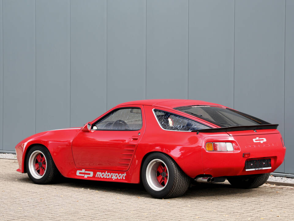Image 24/52 of Porsche 928 S (1980)