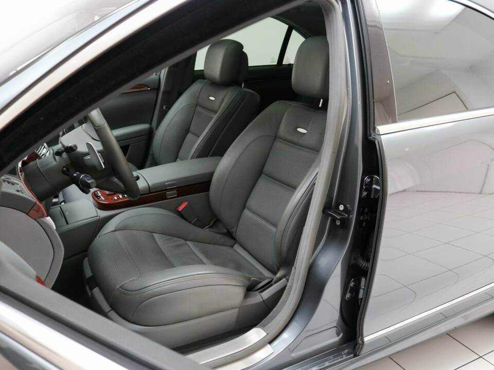 Bild 7/18 von Mercedes-Benz S 63 AMG (2007)