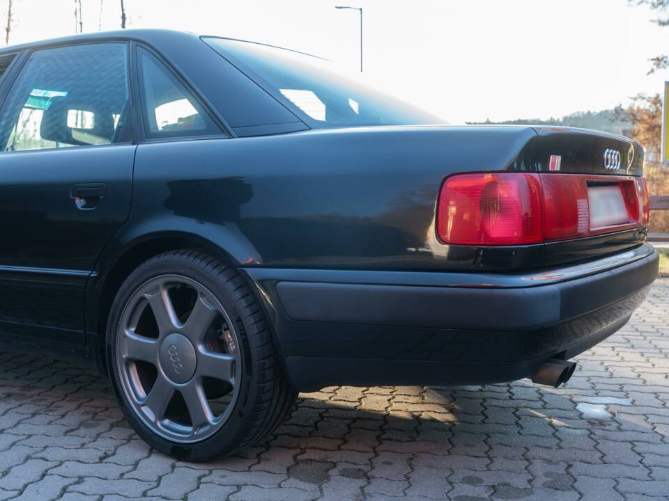 Afbeelding 18/73 van Audi 100 S4 Quattro (1993)