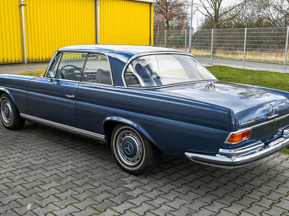 Imagen 5/13 de Mercedes-Benz 280 SE 3,5 (1971)