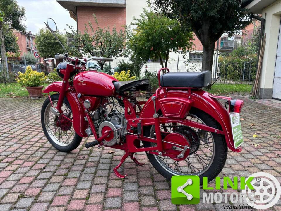 Image 2/10 of Moto Guzzi DUMMY (1951)