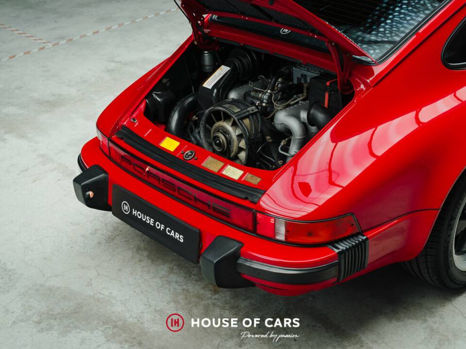 Afbeelding 14/24 van Porsche 911 Carrera 3.2 (1985)