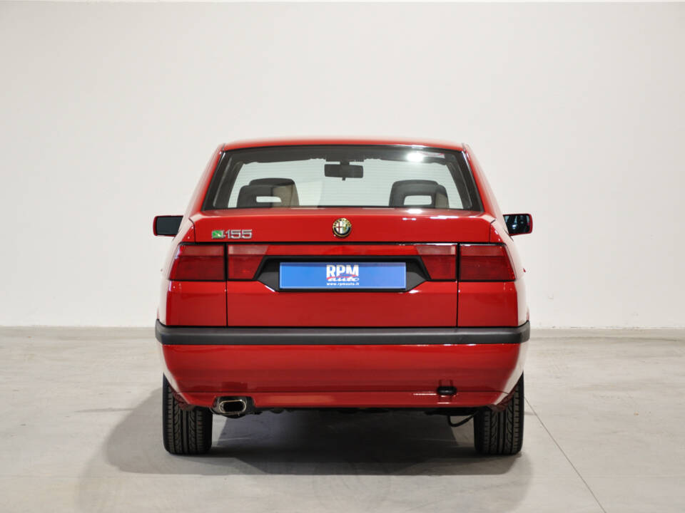 Image 25/37 of Alfa Romeo 155 Twin Spark 2.0 (1992)