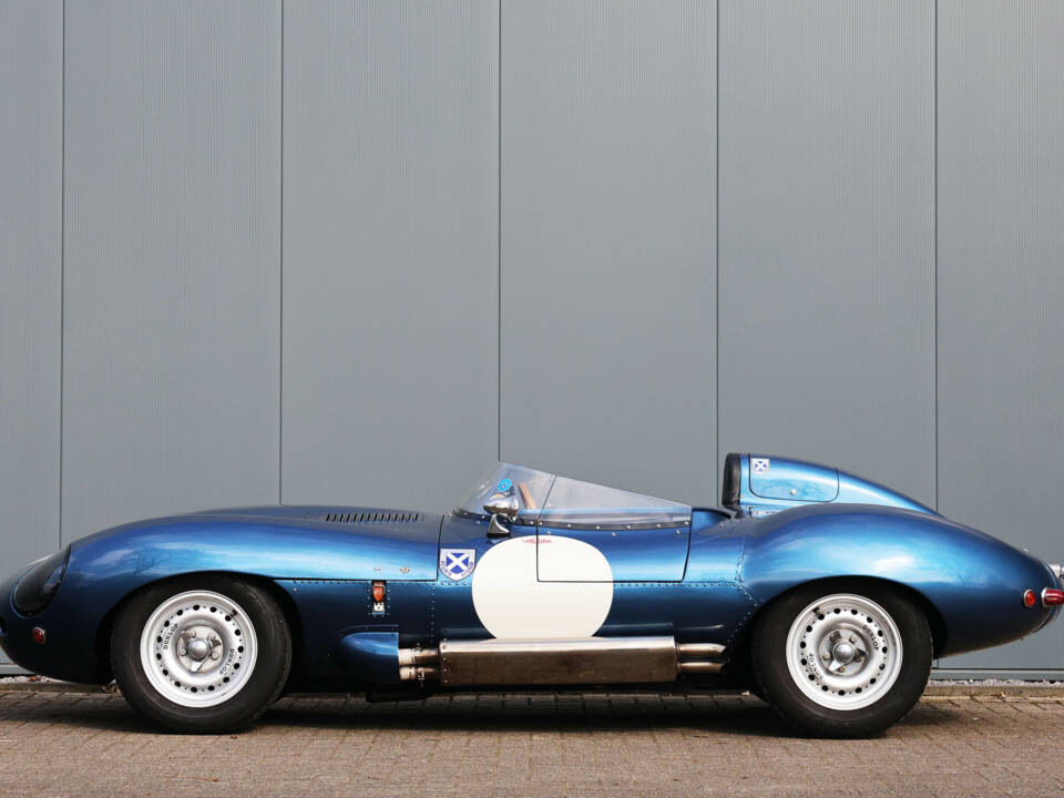 Image 31/60 of Jaguar D-Type (1967)