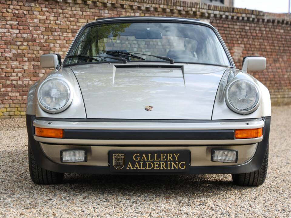 Afbeelding 14/50 van Porsche 911 Turbo 3.3 (1983)