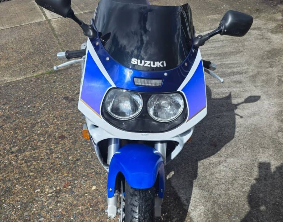 Immagine 11/32 di Suzuki GSX-R 1100 (1992)