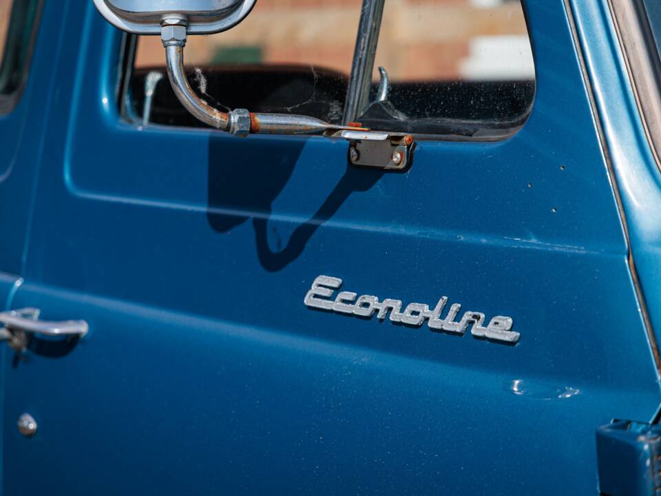 Image 13/50 de Ford Econoline (1967)