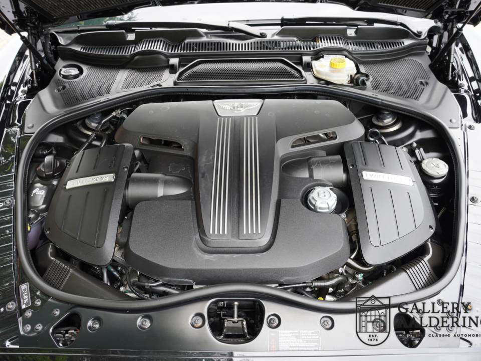 Image 4/50 of Bentley Continental GTC V8 (2014)