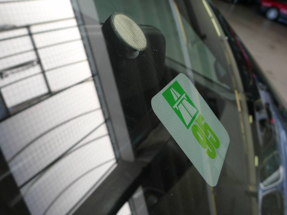 Bild 24/50 von Porsche 928 S (1986)