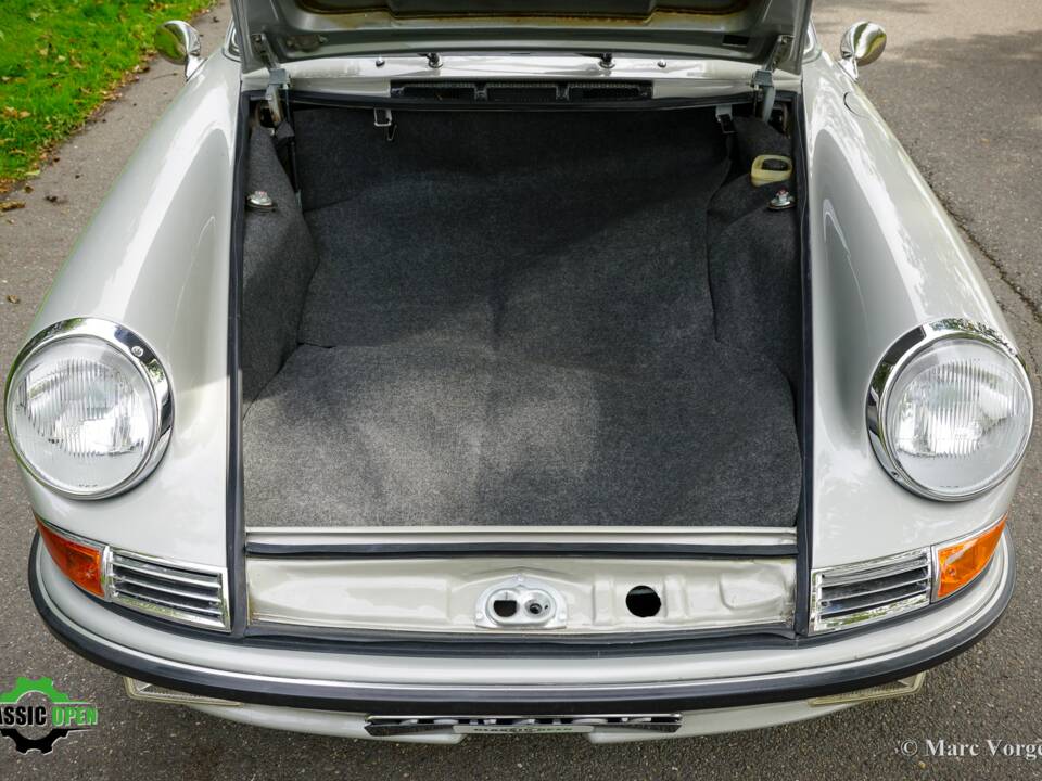 Image 19/57 of Porsche 911 2.0 (1968)