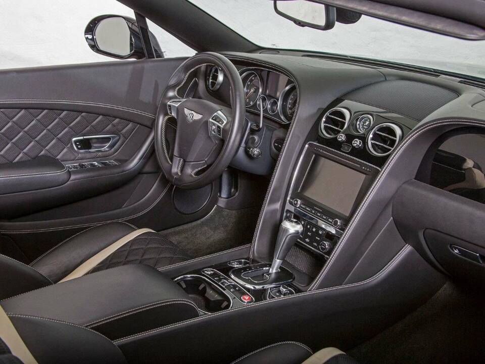 Immagine 10/20 di Bentley Continental GT V8 (2017)