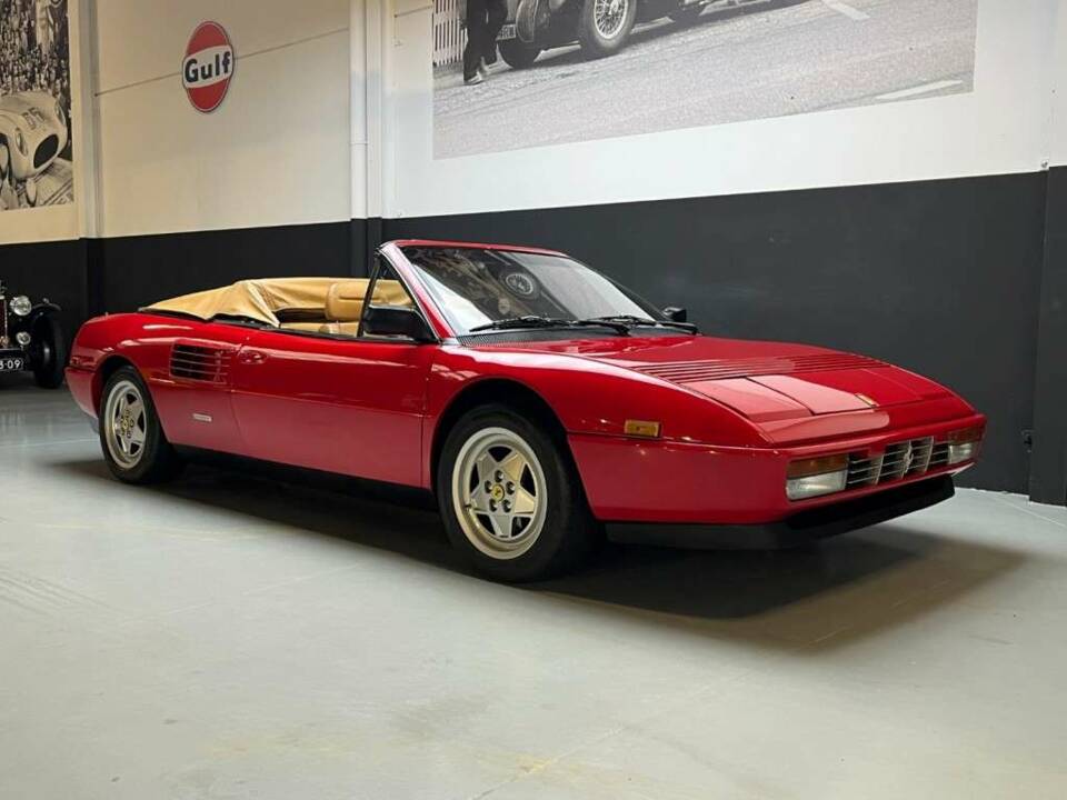 Bild 1/50 von Ferrari Mondial T (1990)