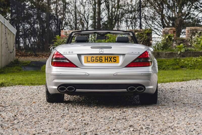 Image 22/50 de Mercedes-Benz SL 55 AMG (2006)