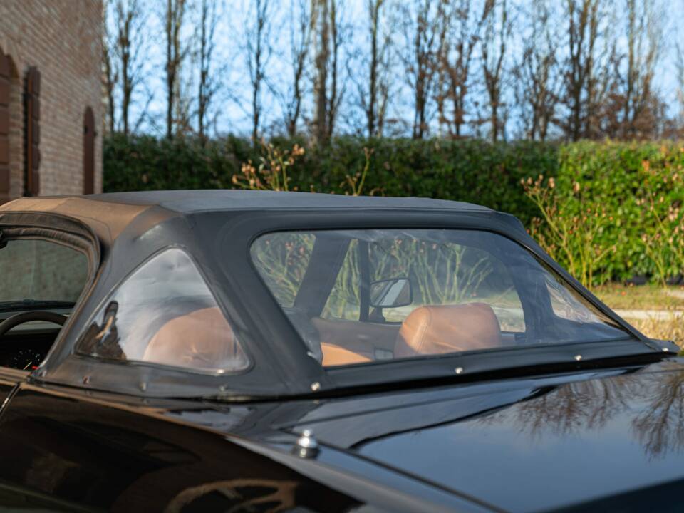 Immagine 27/50 di Triumph TR 7 Europa (1981)