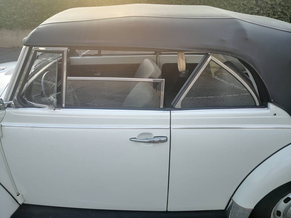 Bild 109/160 von Volkswagen Käfer 1300 (1971)