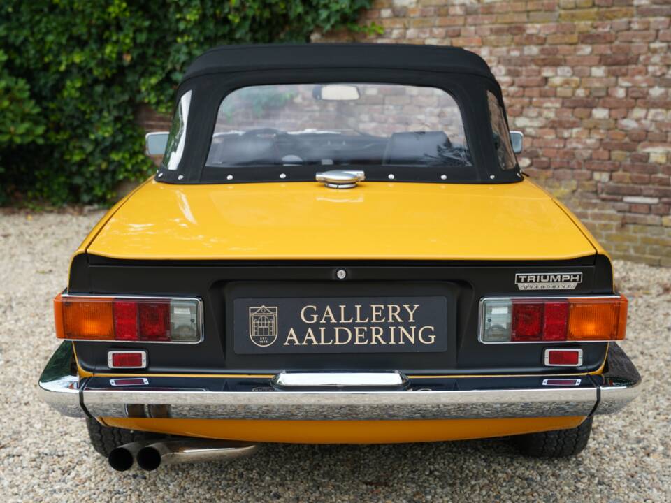 Image 26/50 of Triumph TR 6 (1971)