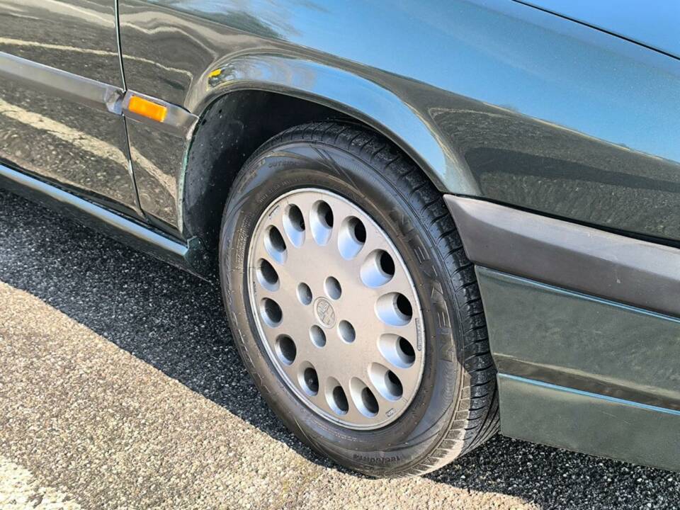 Image 21/39 of Alfa Romeo 33 1.7 16v QV (1991)