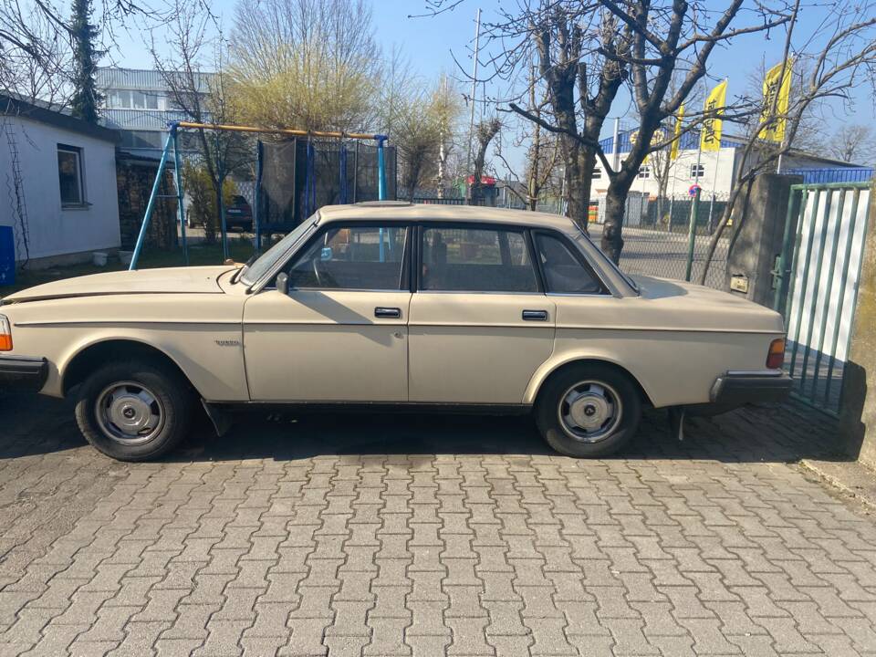 Bild 48/54 von Volvo 240 Diesel (1982)