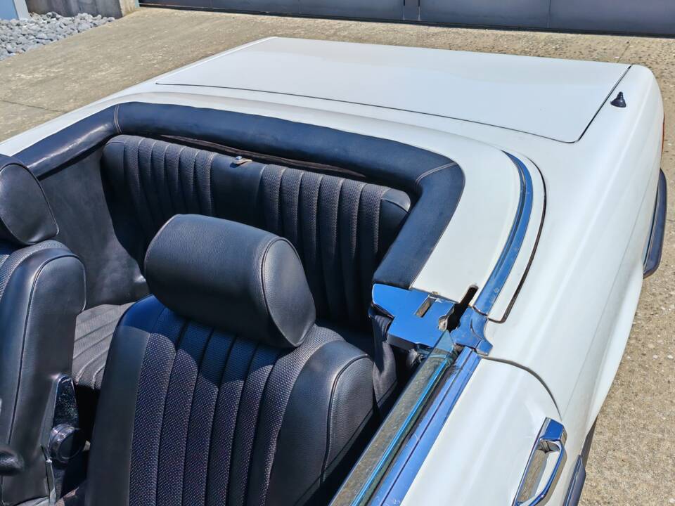 Imagen 29/36 de Mercedes-Benz 450 SL (1974)