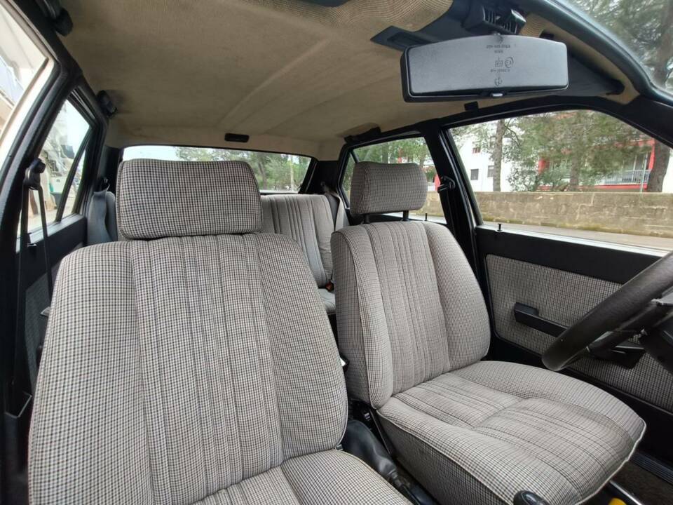 Immagine 17/50 di Alfa Romeo 33 - 1.3 S (1989)